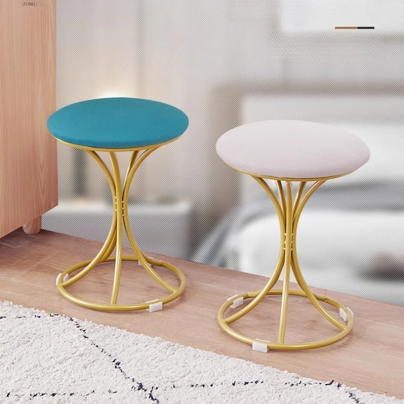 Simple Modern Vanity Stools Girls Light Luxury Makeup Dressing Bedroom Design Minimalist Sillas Para Comedor Modern Furniture
Simple Modern Vanity Stools Girls Light Luxury Makeup Dressing Bedroom Design Minimalist Sillas Para Comedor Modern Furniture