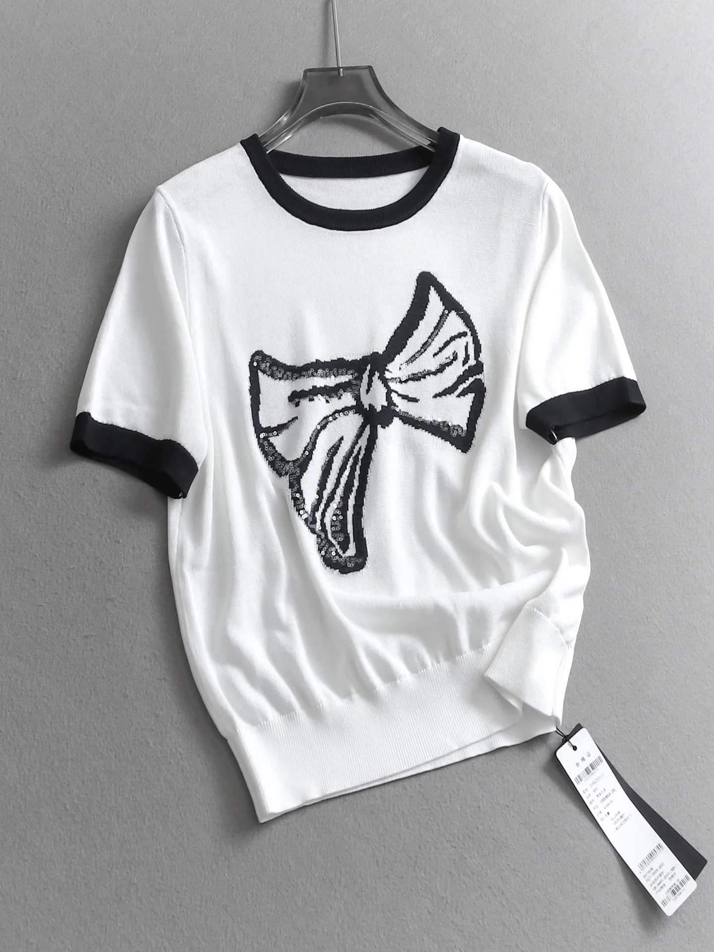 Summer New round Neck Short Sleeve Women's Knitted Sweater Knot Embroidery Cool Sensation Skin-friendly Glitter Y321
Summer New round Neck Short Sleeve Women's Knitted Sweater Knot Embroidery Cool Sensation Skin-friendly Glitter Y321