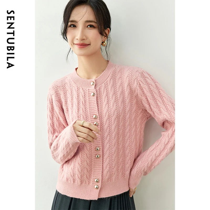 SENTUBILA Straight Jacquard Knitted Cardigan Women 2025 New Crew Neck Single Breasted Comfort Short Elegant Woman Top W44E56743
SENTUBILA Straight Jacquard Knitted Cardigan Women 2025 New Crew Neck Single Breasted Comfort Short Elegant Woman Top W44E56743