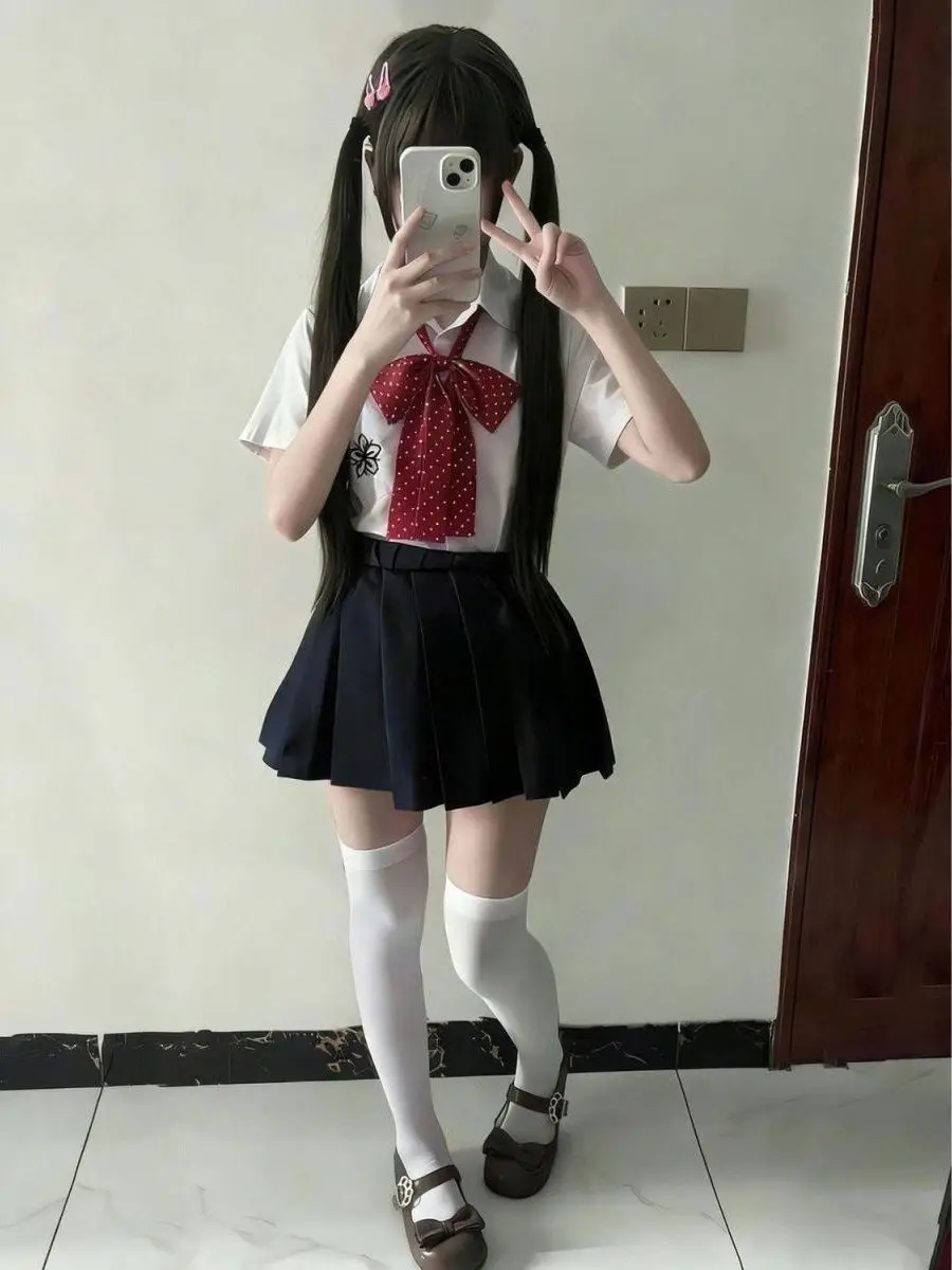 Original Sakura White Loose Shirt School Uniform Set with Pleated Skirt for Women Summer Fashion Ensemble Breathable Polyester
Original Sakura White Loose Shirt School Uniform Set with Pleated Skirt for Women Summer Fashion Ensemble Breathable Polyester