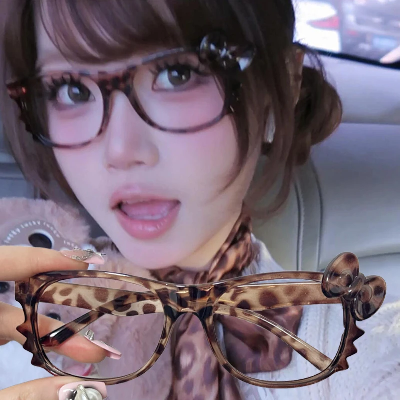 Винтажные очки Kawaii Cat Y2K аниме острые очки для девочек оправа для очков с леопардовым принтом котенок фото реквизит очки декоративный подарок
Винтажные очки Kawaii Cat Y2K аниме острые очки для девочек оправа для очков с леопардовым принтом котенок фото реквизит очки декоративный подарок