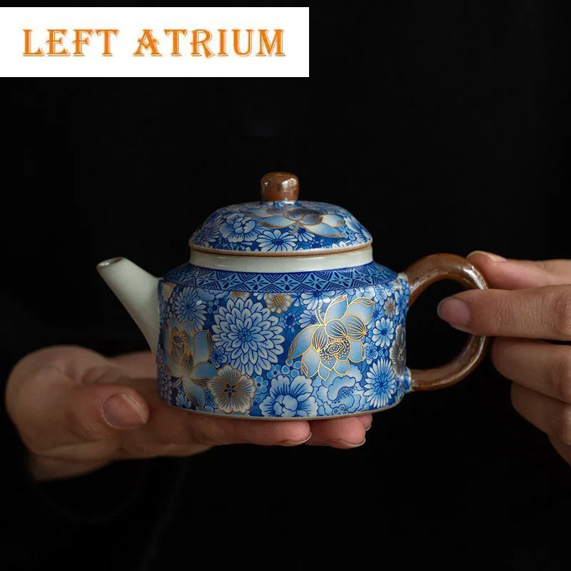 150ml Jingdezhen Blue and White Porcelain Dezhong Tea Pot High-grade Ru Kiln Home Tea Infuser Ceramic Filter Beauty Teapot
150ml Jingdezhen Blue and White Porcelain Dezhong Tea Pot High-grade Ru Kiln Home Tea Infuser Ceramic Filter Beauty Teapot