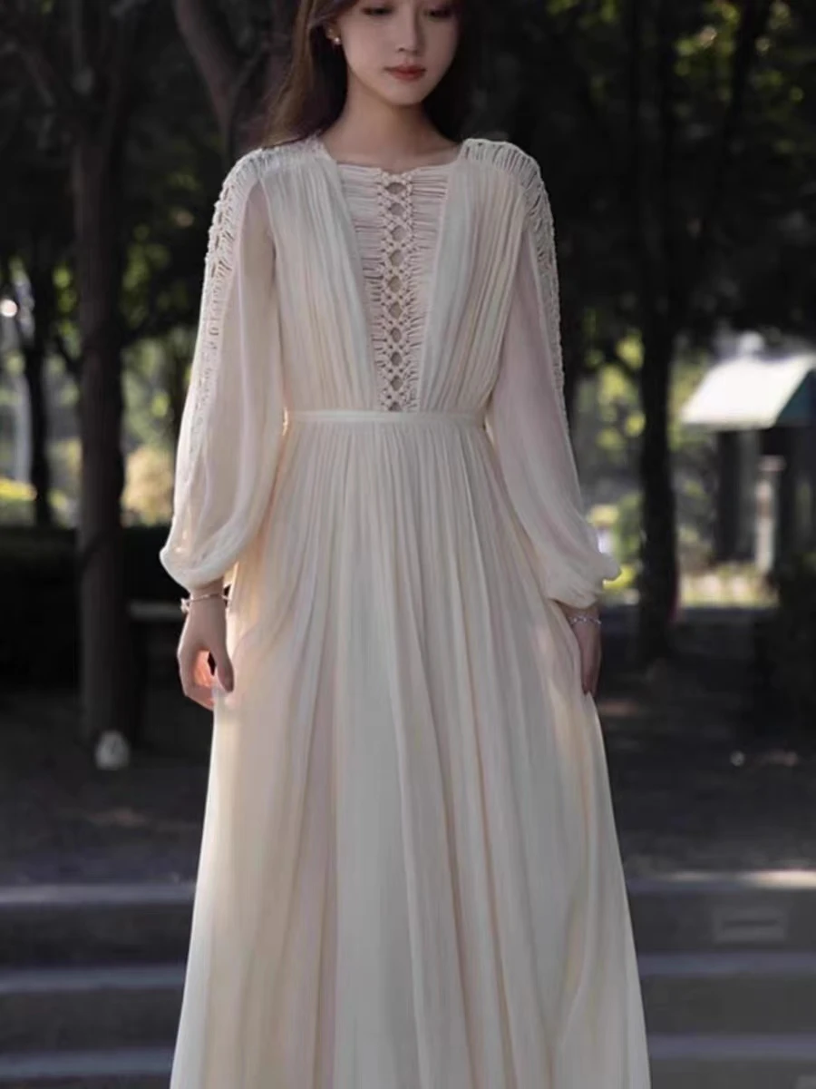 New High Quality Hollow Out Dress Women Chic Design Elegant temperament Long Sleeve Patchwork Maxi Dresses Vacation Vestidos
New High Quality Hollow Out Dress Women Chic Design Elegant temperament Long Sleeve Patchwork Maxi Dresses Vacation Vestidos