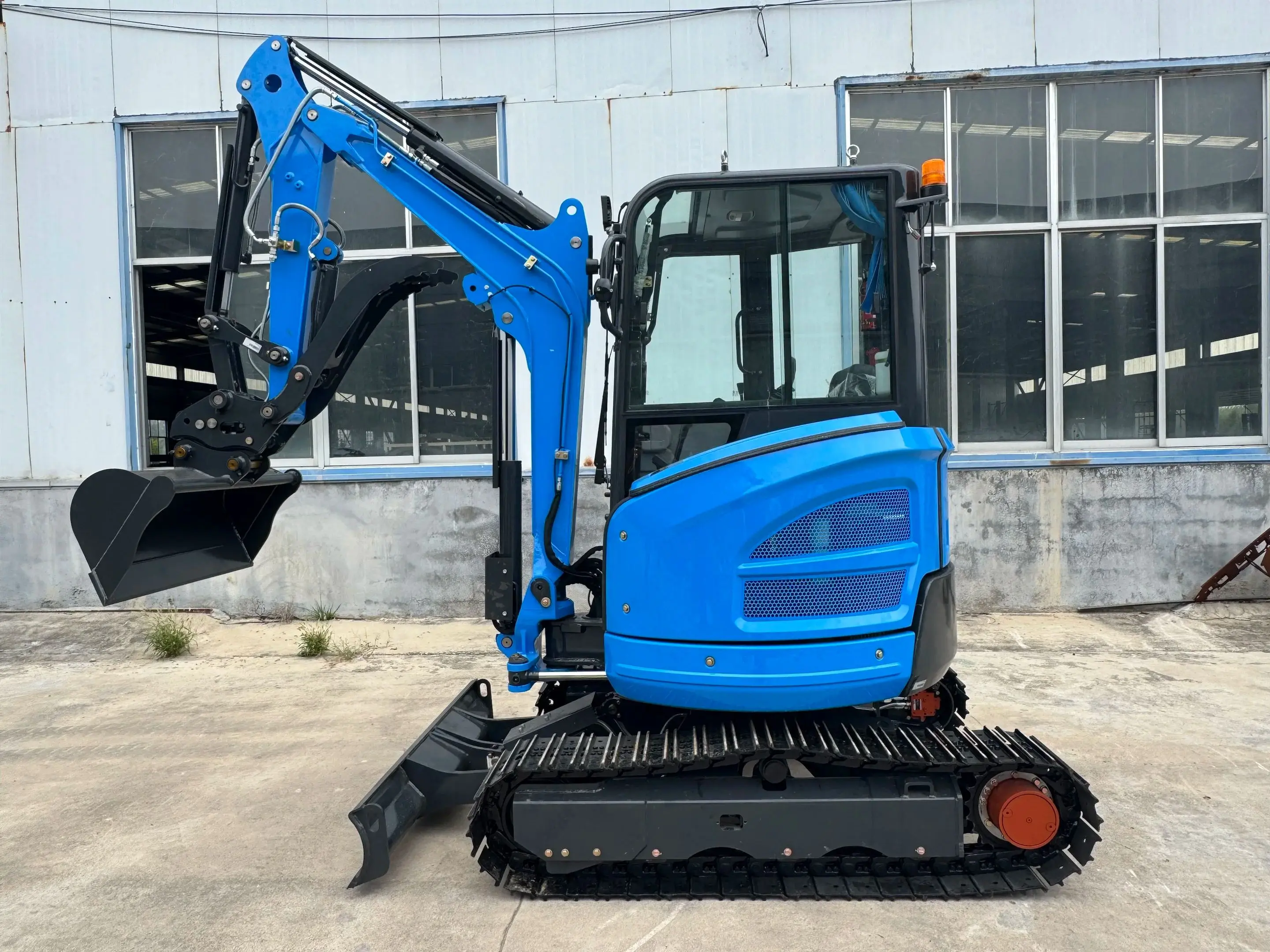 Chinese Nicooil Micro Hydraulic Crawler Mini Excavator 2.6 Tons Used for Mine Tunnel Construction
Chinese Nicooil Micro Hydraulic Crawler Mini Excavator 2.6 Tons Used for Mine Tunnel Construction