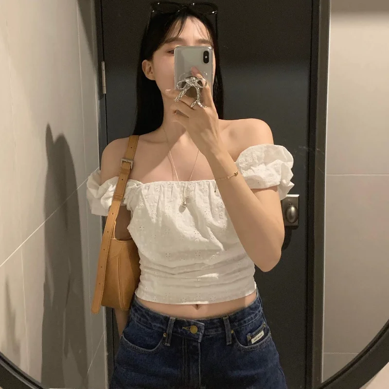 Вышитый кружевной топ на одно плечо с отворотом, из хлопка, китайский бренд, приталенный, укороченный, весенний
Вышитый кружевной топ на одно плечо с отворотом, из хлопка, китайский бренд, приталенный, укороченный, весенний