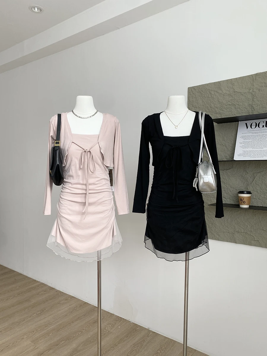 Korean Style Pure Desire Sleeveless Dress Women's Fashion Set Autumn 2025 Folded Hem Gown with Long Sleeve Wrap Cardigan
Korean Style Pure Desire Sleeveless Dress Women's Fashion Set Autumn 2025 Folded Hem Gown with Long Sleeve Wrap Cardigan