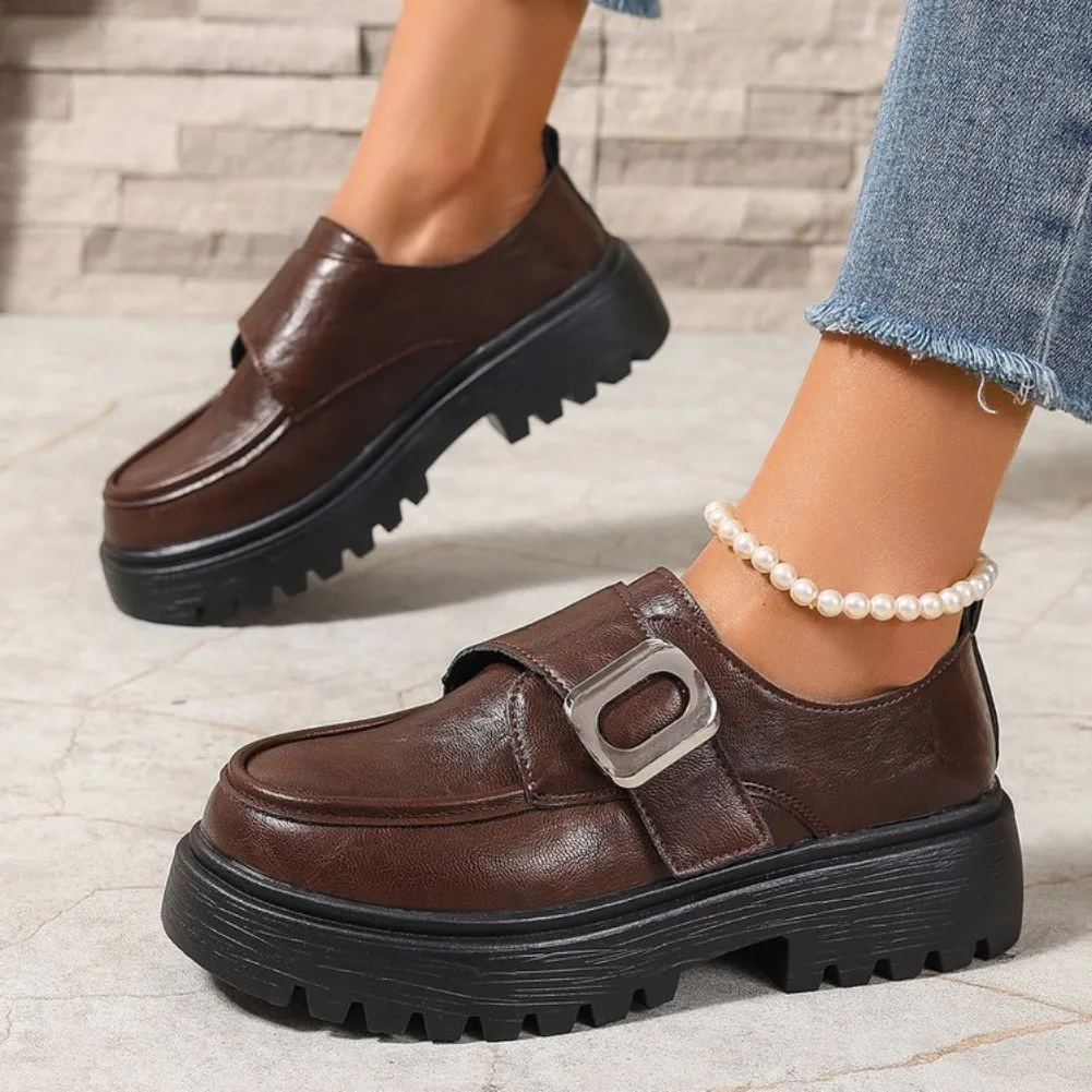 Женские лоферы на толстой подошве, дизайнерская обувь, роскошная модная обувь в стиле ретро с металлической пряжкой для женщин, универсальная модная кожаная обувь
Женские лоферы на толстой подошве, дизайнерская обувь, роскошная модная обувь в стиле ретро с металлической пряжкой для женщин, универсальная модная кожаная обувь