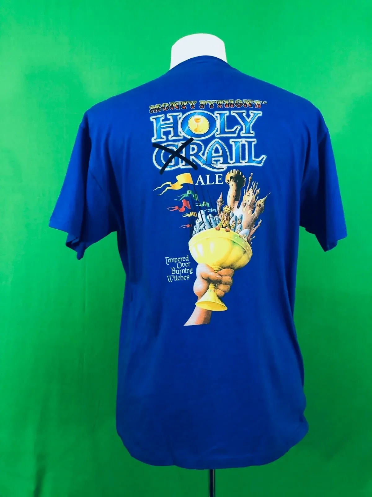 Футболка Monty Python и The Holy Grail (большая мужская)
Футболка Monty Python и The Holy Grail (большая мужская)