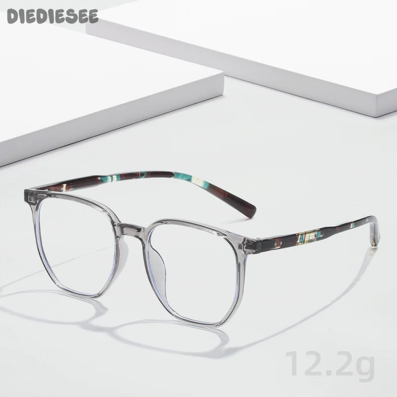 DIEDIESEE's New Ultra Light TR90 Screw Free Eyeglass Frame Can Be Paired With Myopia Optical Prescription Eyeglass Frame 18112
DIEDIESEE's New Ultra Light TR90 Screw Free Eyeglass Frame Can Be Paired With Myopia Optical Prescription Eyeglass Frame 18112