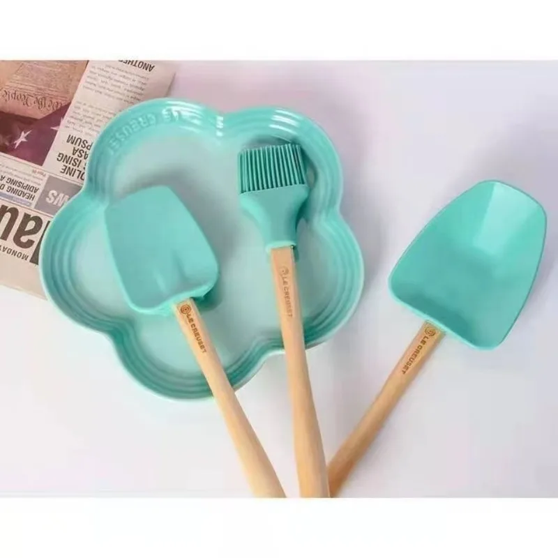 French Multicolor Silicone Spatula, Scratch Resistant Spatula Oil Brush High Temperature Resistant Silicone Shovel Tableware
French Multicolor Silicone Spatula, Scratch Resistant Spatula Oil Brush High Temperature Resistant Silicone Shovel Tableware