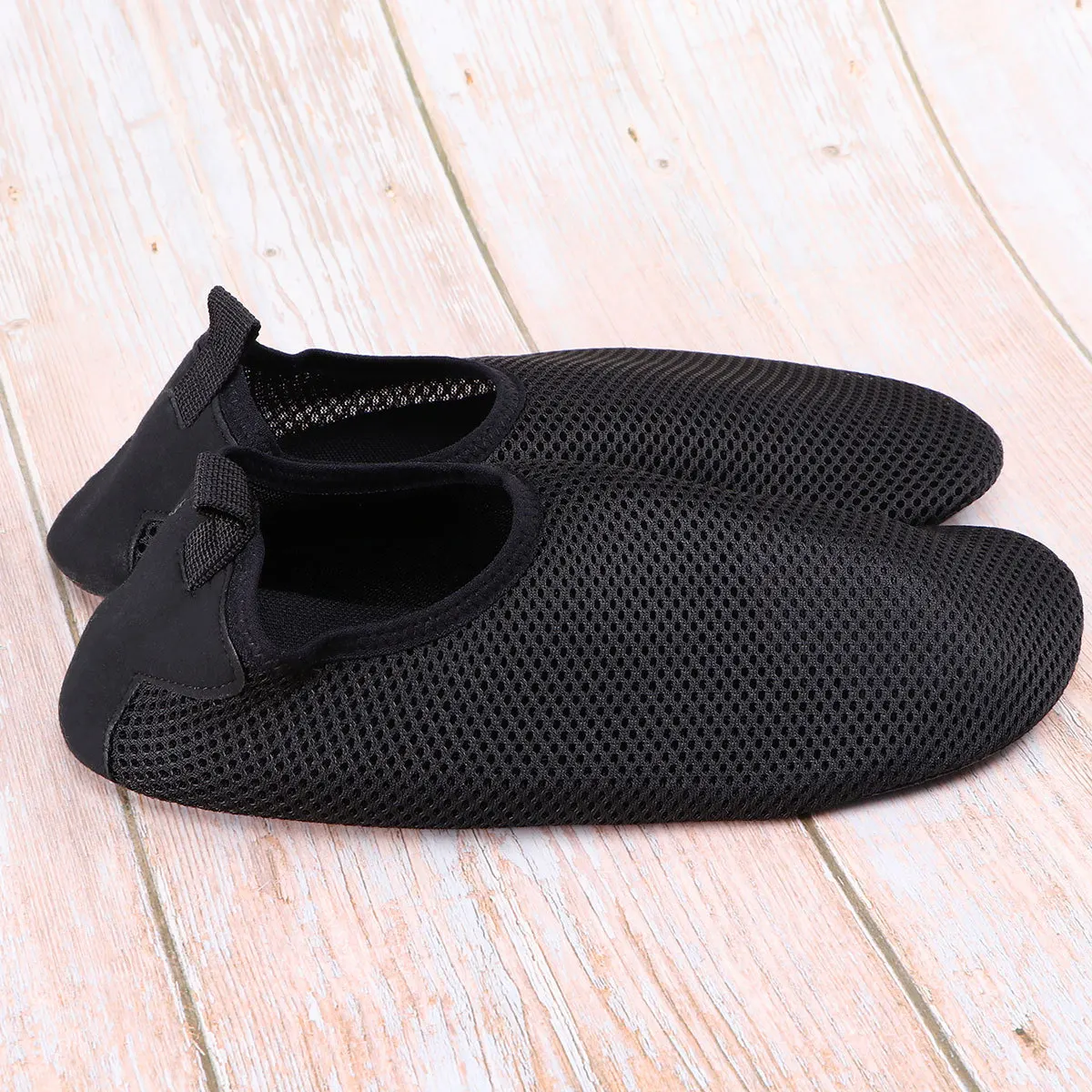 Non-slip Shoe Covers Comfortable Socks with Grips Nonskid Women Slippers Dance Turning Yoga
Non-slip Shoe Covers Comfortable Socks with Grips Nonskid Women Slippers Dance Turning Yoga