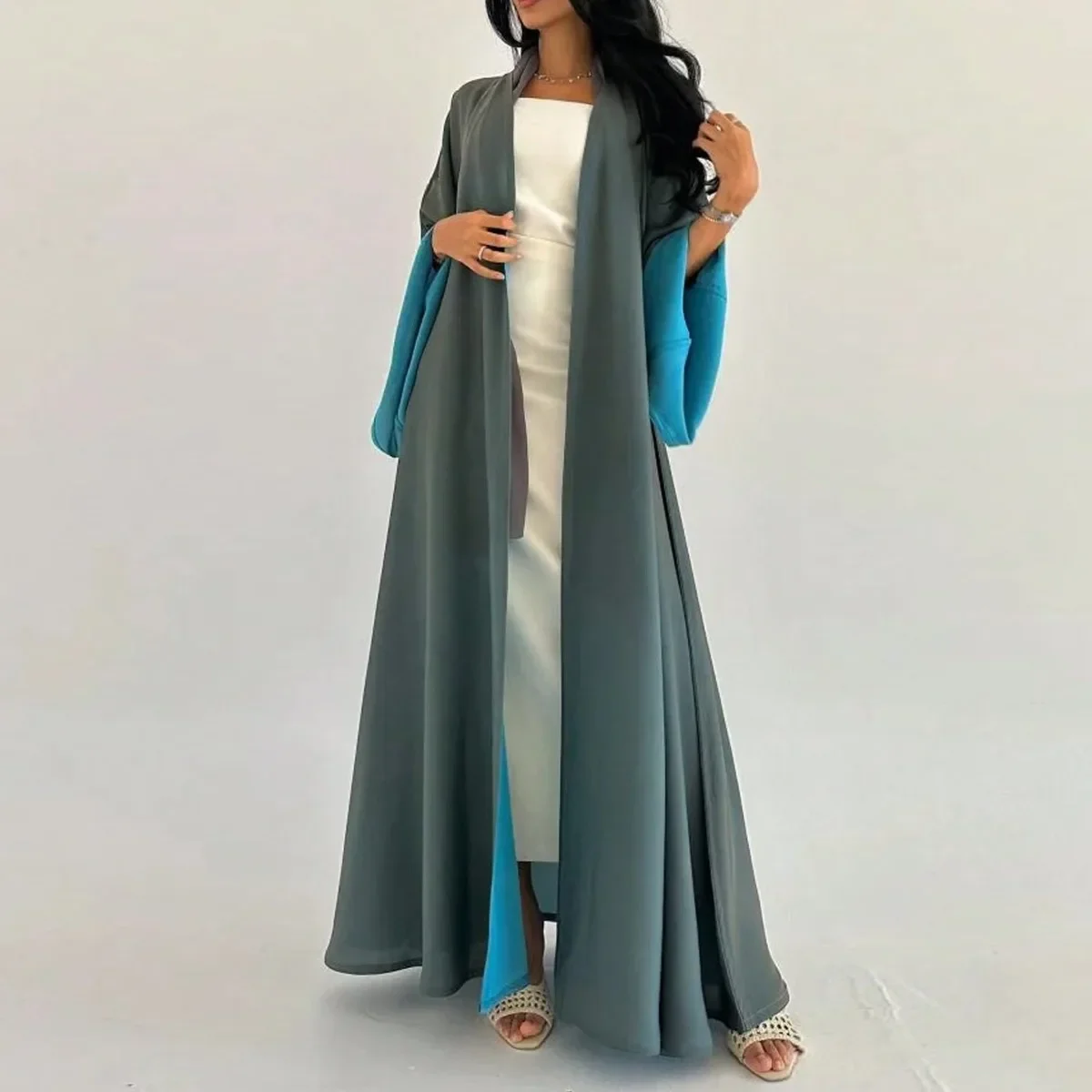 Middle-East Loose Abaya Muslim Women Full Sleeve Islamic Abayas Turkey Kaftans Jilbabs Islamic Maxi Dresses Worn on Both Sides
Middle-East Loose Abaya Muslim Women Full Sleeve Islamic Abayas Turkey Kaftans Jilbabs Islamic Maxi Dresses Worn on Both Sides