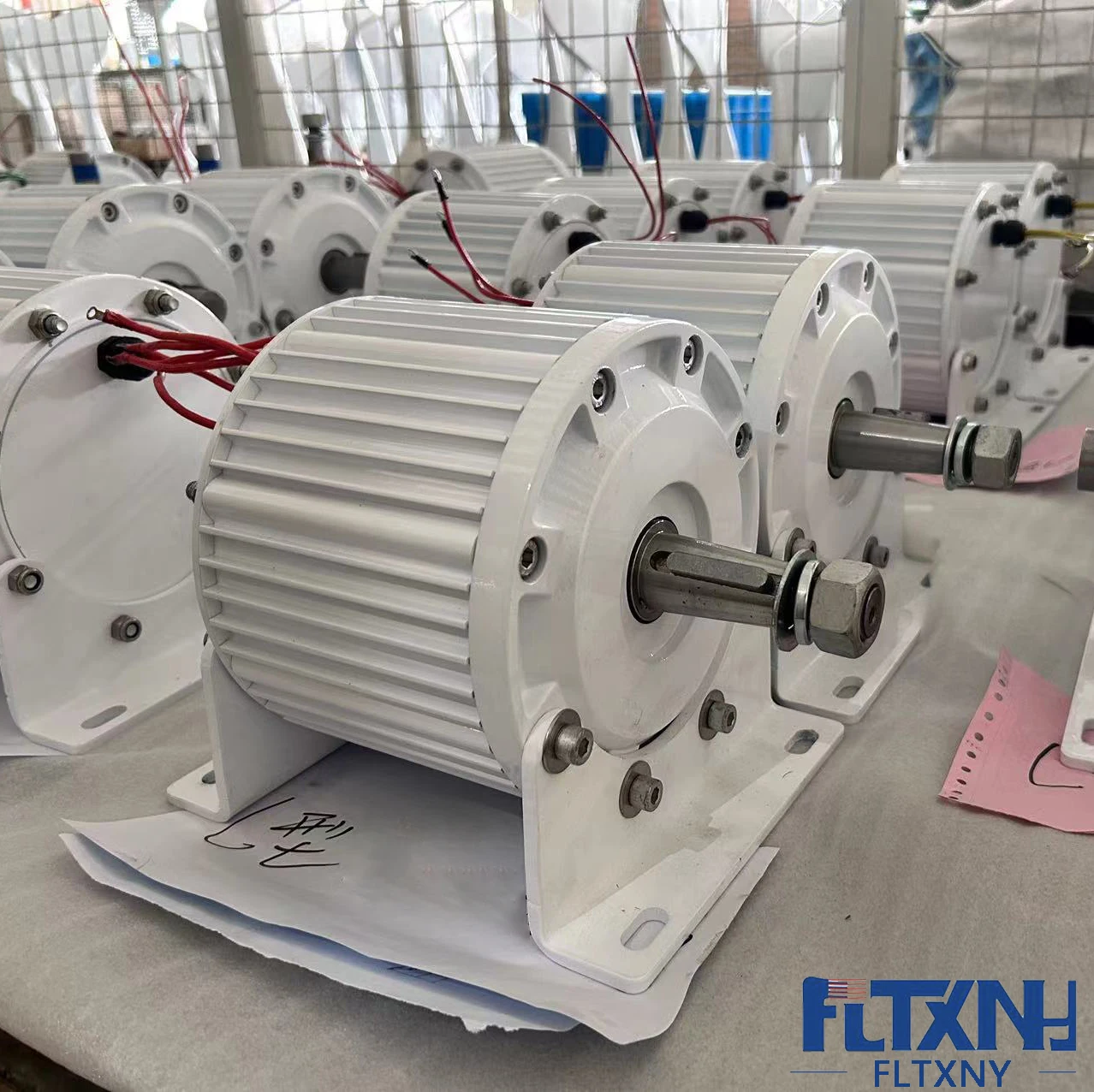 10KW 20KW Permanent Magnet Generator 110V 220V 380V AC Alternators Use For Wind Turbine Water Turbine With Motor
10KW 20KW Permanent Magnet Generator 110V 220V 380V AC Alternators Use For Wind Turbine Water Turbine With Motor
