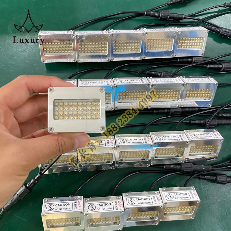 UVLED Curing Lamp for UV Flatbed Printer Fast Drying Ink Varnish & Glue 4022 Suitable for Professional And Industrial Use
UVLED Curing Lamp for UV Flatbed Printer Fast Drying Ink Varnish & Glue 4022 Suitable for Professional And Industrial Use