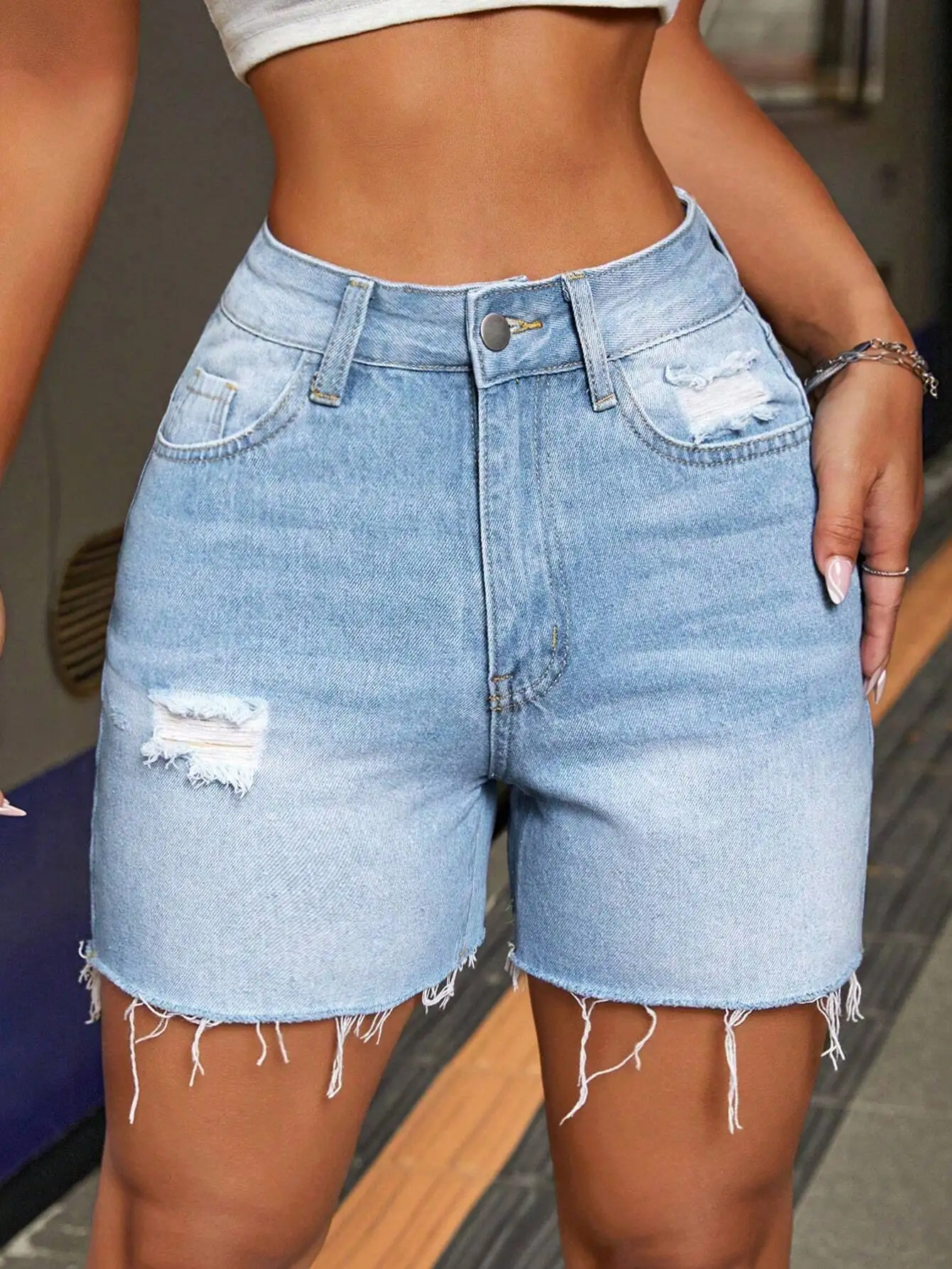 Women's Casual Denim Shorts With Ripped Detail Frayed Hem And Pockets
Women's Casual Denim Shorts With Ripped Detail Frayed Hem And Pockets