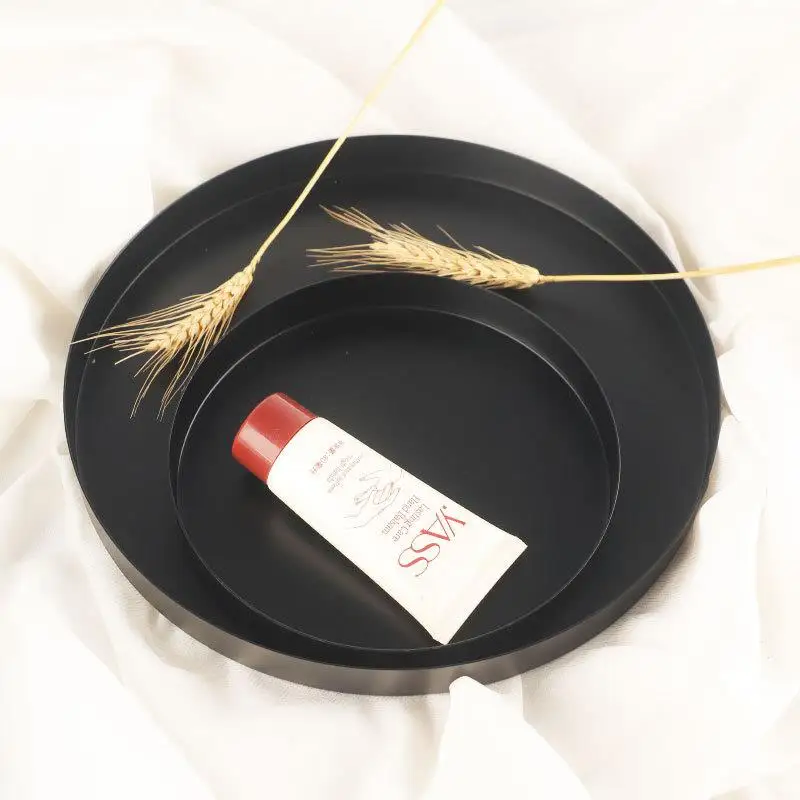 Black Metal round Tray Storage Plate Decorative Jewelry Plate Circular Plate Fruit Plate Craftwork Display Plate Diningware
Black Metal round Tray Storage Plate Decorative Jewelry Plate Circular Plate Fruit Plate Craftwork Display Plate Diningware