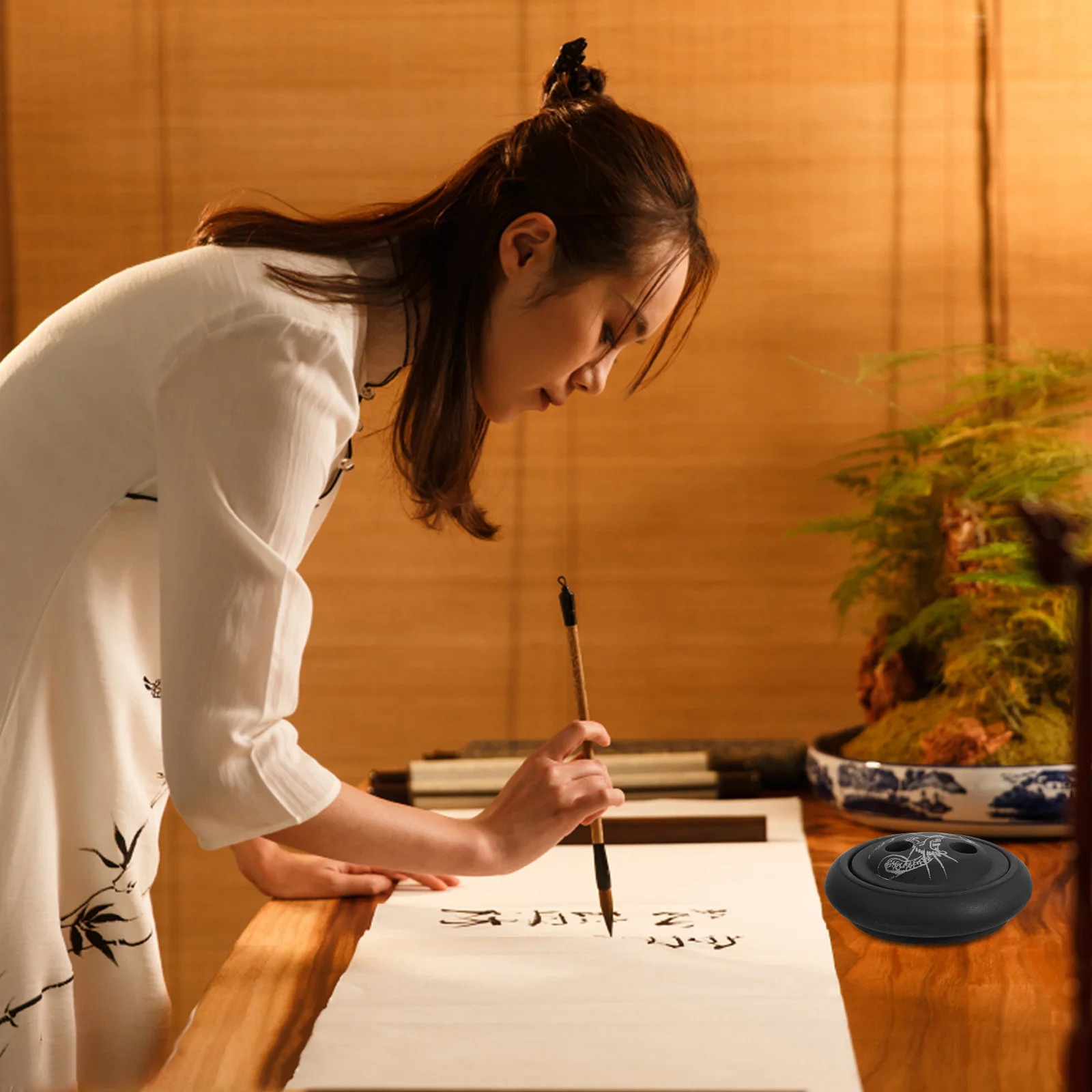 Retro Round Inkstone with Chinese Calligraphy Cover Calligraphy Stone Beginner Student Practice Ink Tray Well Box
Retro Round Inkstone with Chinese Calligraphy Cover Calligraphy Stone Beginner Student Practice Ink Tray Well Box
