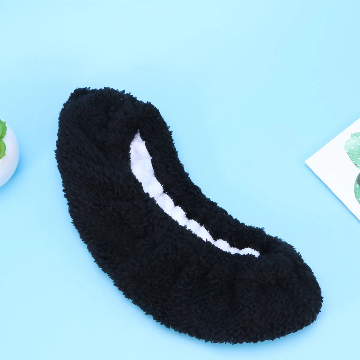 Skate Cover Black Absorbent Skating Hockey Skates Guards Protect Rust Scratch Practical Skate Covers
Skate Cover Black Absorbent Skating Hockey Skates Guards Protect Rust Scratch Practical Skate Covers