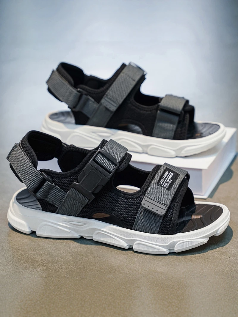 Men's Summer 2026 New Casual Driving Beach Shoes Anti-Slip Comfortable Outdoor Sandals EVA Material Breathable Thick Bottom
Men's Summer 2026 New Casual Driving Beach Shoes Anti-Slip Comfortable Outdoor Sandals EVA Material Breathable Thick Bottom