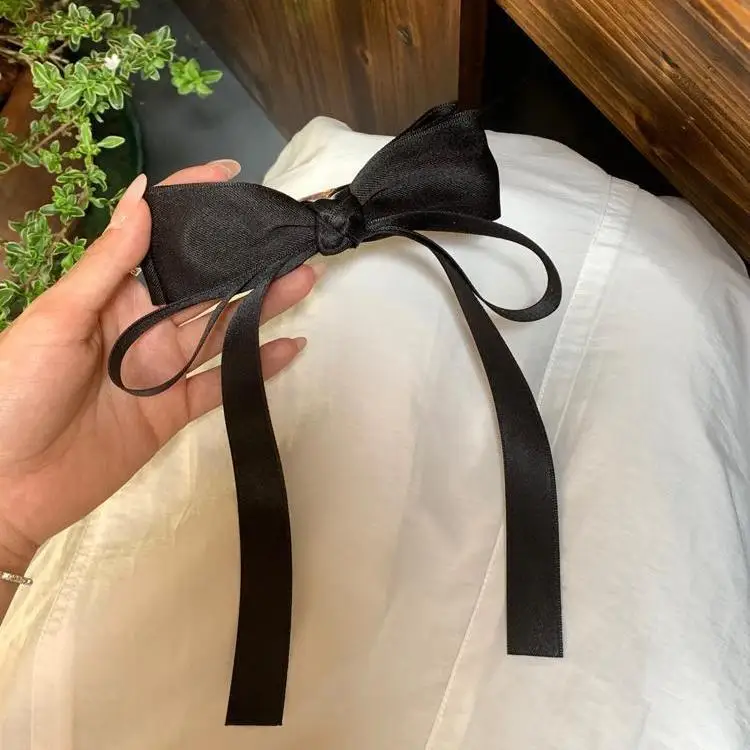 Premium Soft Black Ribbon Bow Spring Hair Clip Elegant for Back of Head Half Up Daily Wear Lightweight Cute Versatile
Premium Soft Black Ribbon Bow Spring Hair Clip Elegant for Back of Head Half Up Daily Wear Lightweight Cute Versatile