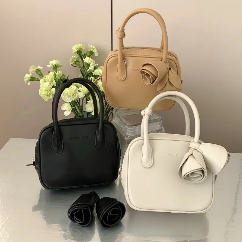 Vintage Design Rose Small Square Bag Solid Color Mini Boston Handbag Simple Fashion Shoulder Crossbody Ladies Purse
Vintage Design Rose Small Square Bag Solid Color Mini Boston Handbag Simple Fashion Shoulder Crossbody Ladies Purse