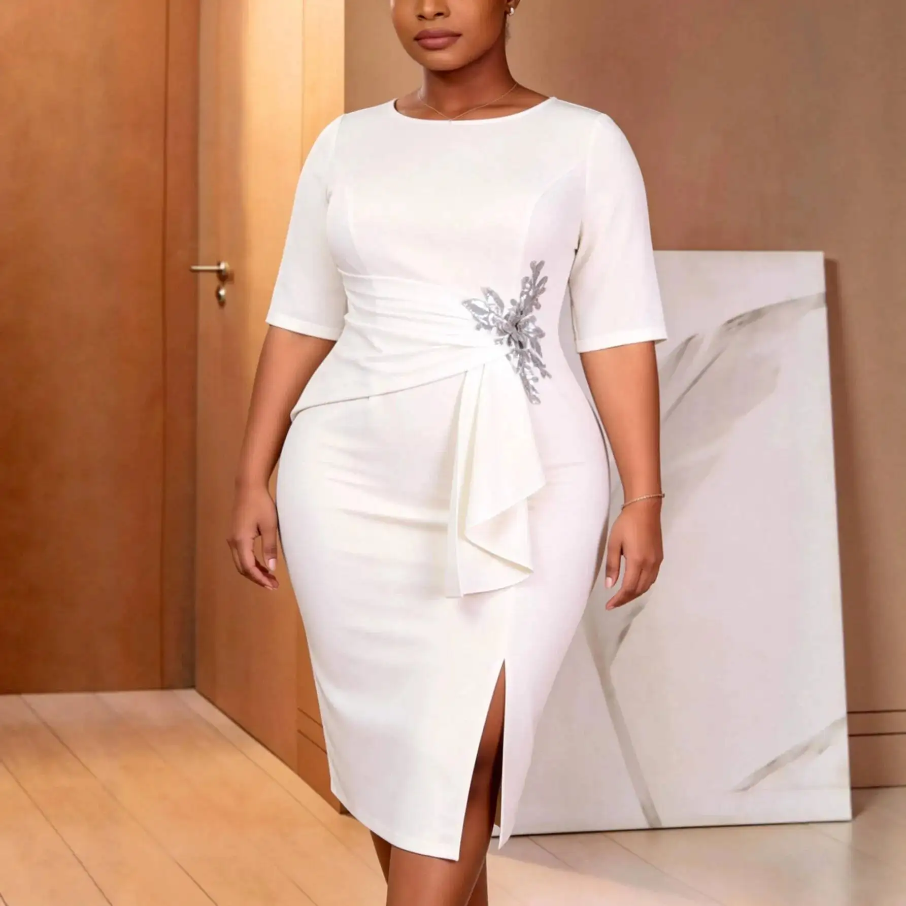 Plus-size Women's White Appliqué Dress, Slimming Waist, Twisted Knot, Slit, Mid-sleeve, Bodycon Dress Elegantes Casual Y2K
Plus-size Women's White Appliqué Dress, Slimming Waist, Twisted Knot, Slit, Mid-sleeve, Bodycon Dress Elegantes Casual Y2K