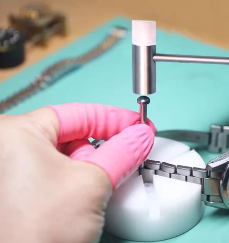 GY0260 Red Watch Repair Tool - Small Rust-Proof Hammer, for Strap Disassembly & Part Making, Watchmaker Use
GY0260 Red Watch Repair Tool - Small Rust-Proof Hammer, for Strap Disassembly & Part Making, Watchmaker Use