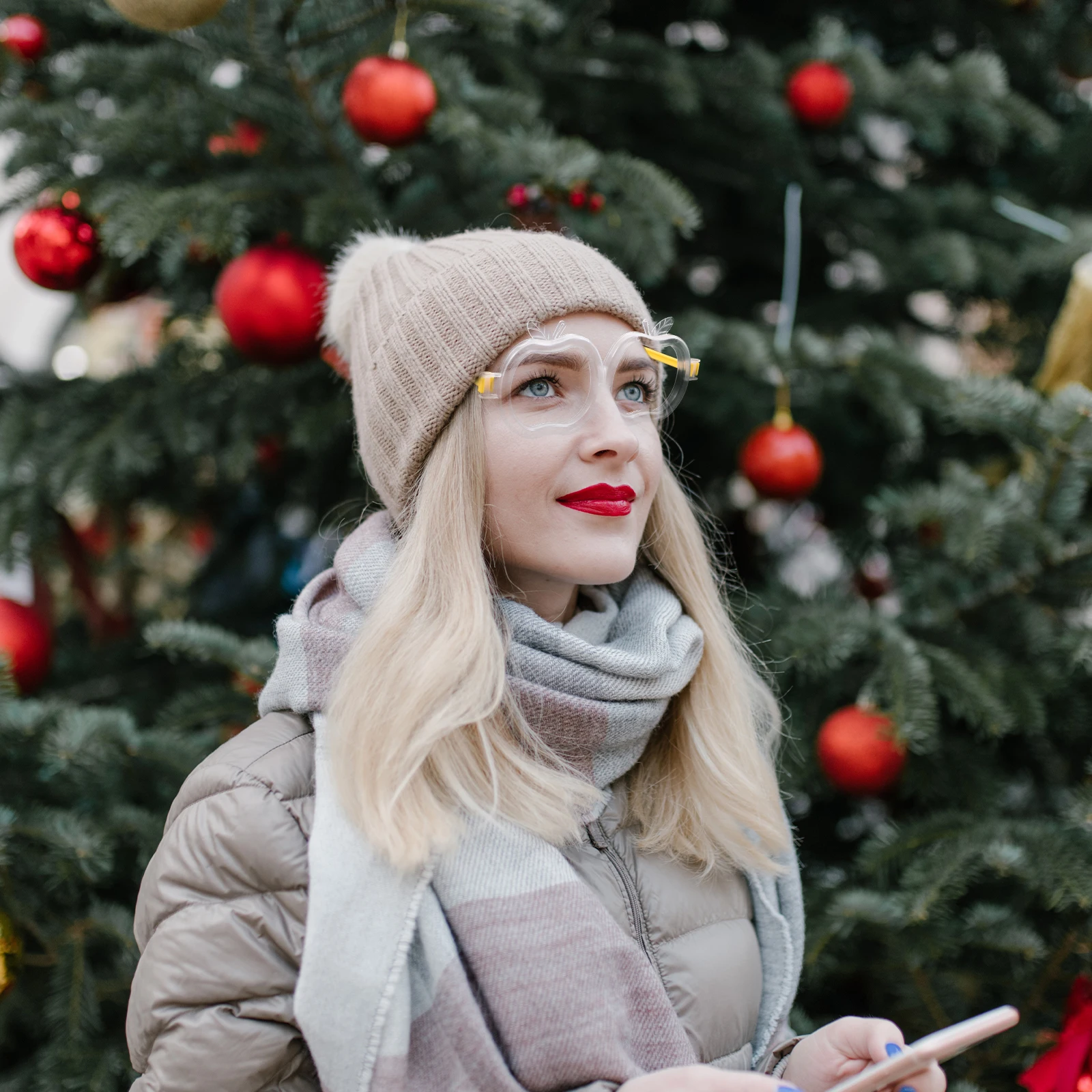 ibasenice 10 Pcs Glowing Glasses for Halloween Christmas Fluorescent Light Up Eyewear Party Favors Glow in the Dark Accessories
ibasenice 10 Pcs Glowing Glasses for Halloween Christmas Fluorescent Light Up Eyewear Party Favors Glow in the Dark Accessories