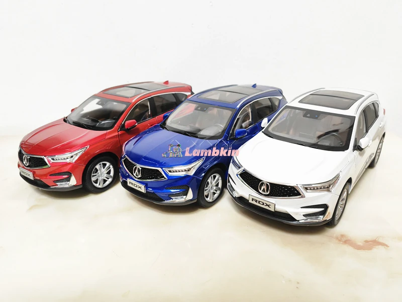 Original 1:18 Guangqi acura RDX car model akula car model gift collection ornament
Original 1:18 Guangqi acura RDX car model akula car model gift collection ornament