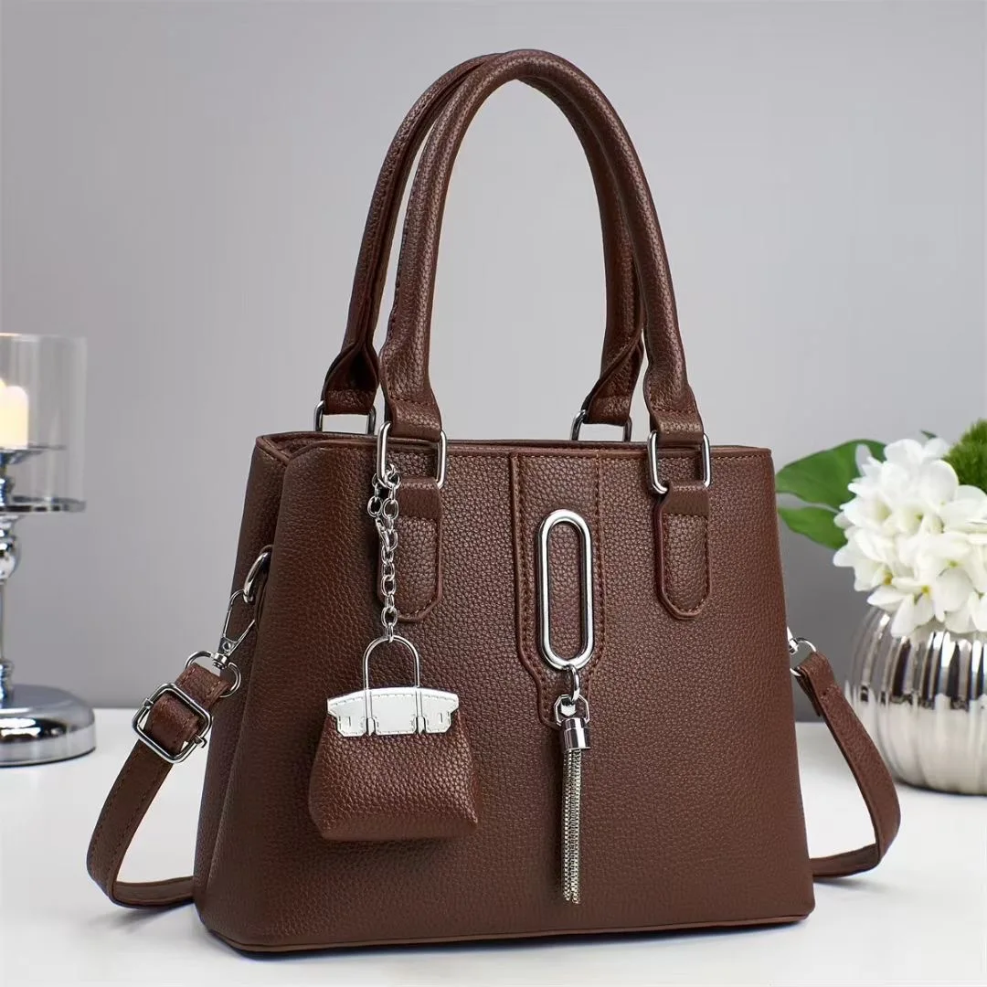Women PU Leather Handbags Ladies Large Tote Bag Female Tassel Shoulder Bags Bolsas Femininas Sac New Fashion Crossbody Bags 
Women PU Leather Handbags Ladies Large Tote Bag Female Tassel Shoulder Bags Bolsas Femininas Sac New Fashion Crossbody Bags