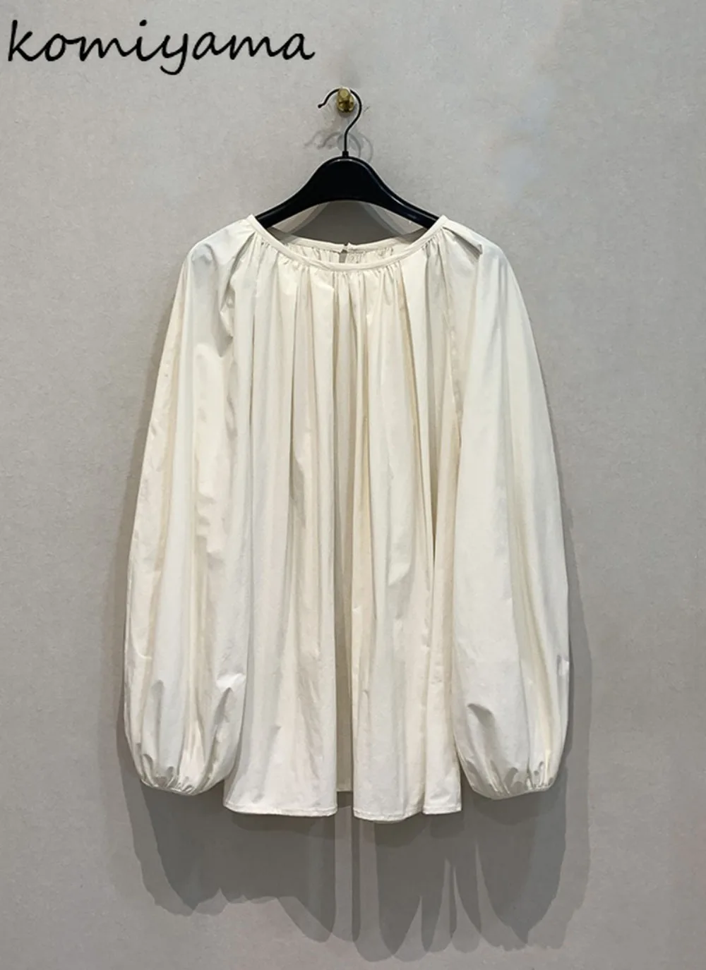 Японские плиссированные Blusas Mujer 2021, новые рубашки с круглым вырезом, блузки с длинным рукавом, женская одежда, весенние Camisas, свободная повседневная рубашка
Японские плиссированные Blusas Mujer 2021, новые рубашки с круглым вырезом, блузки с длинным рукавом, женская одежда, весенние Camisas, свободная повседневная рубашка
