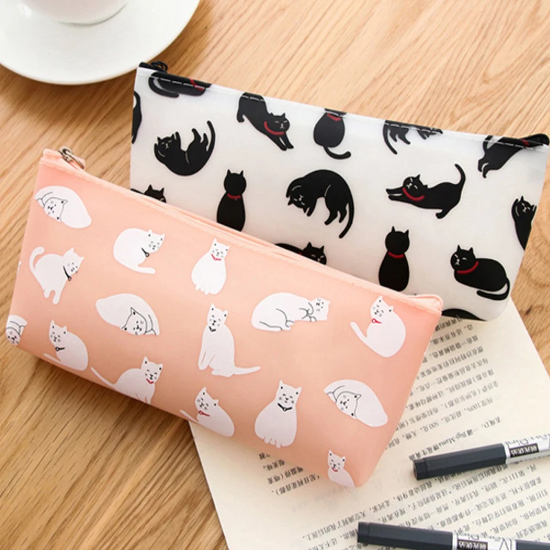 1Pcs/lot Black White Cat Silicone Pencils Case Material Escolar School Office Supplies Pencil Pouch for children Papelaria
1Pcs/lot Black White Cat Silicone Pencils Case Material Escolar School Office Supplies Pencil Pouch for children Papelaria