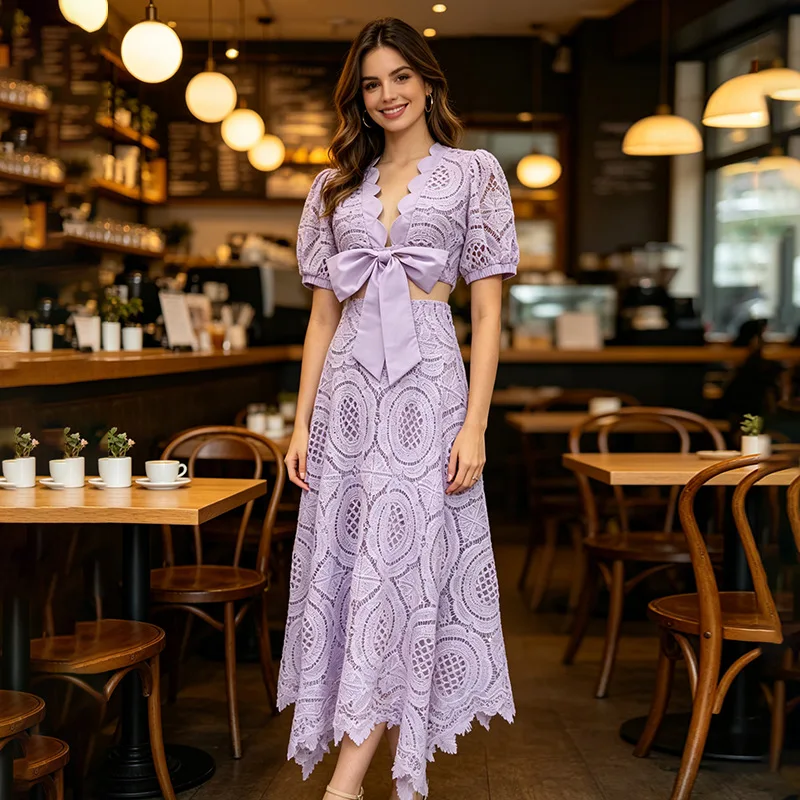 2026 Summer New Elegant Retro Style Fashion Lace Hollow-out Patchwork Bow Waist-revealing Skirt Set for Women
2026 Summer New Elegant Retro Style Fashion Lace Hollow-out Patchwork Bow Waist-revealing Skirt Set for Women
