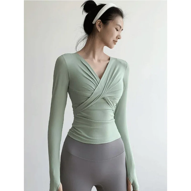 Long Sleeved Yoga T-shirt Top Women Autumn and Winter Yoga Dance Training Suit Tight and Slimming V-neck Sports Fitness Clothes
Long Sleeved Yoga T-shirt Top Women Autumn and Winter Yoga Dance Training Suit Tight and Slimming V-neck Sports Fitness Clothes