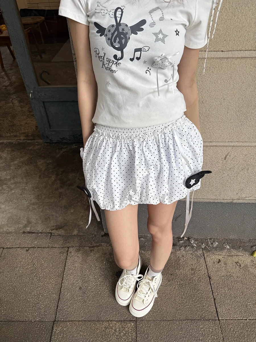 Summer Polka Dot Wing Decorated Pleated Short Skirt Women's Sweet Cute Style Elastic Waist Half-length Fashionable Puffy Skirt
Summer Polka Dot Wing Decorated Pleated Short Skirt Women's Sweet Cute Style Elastic Waist Half-length Fashionable Puffy Skirt
