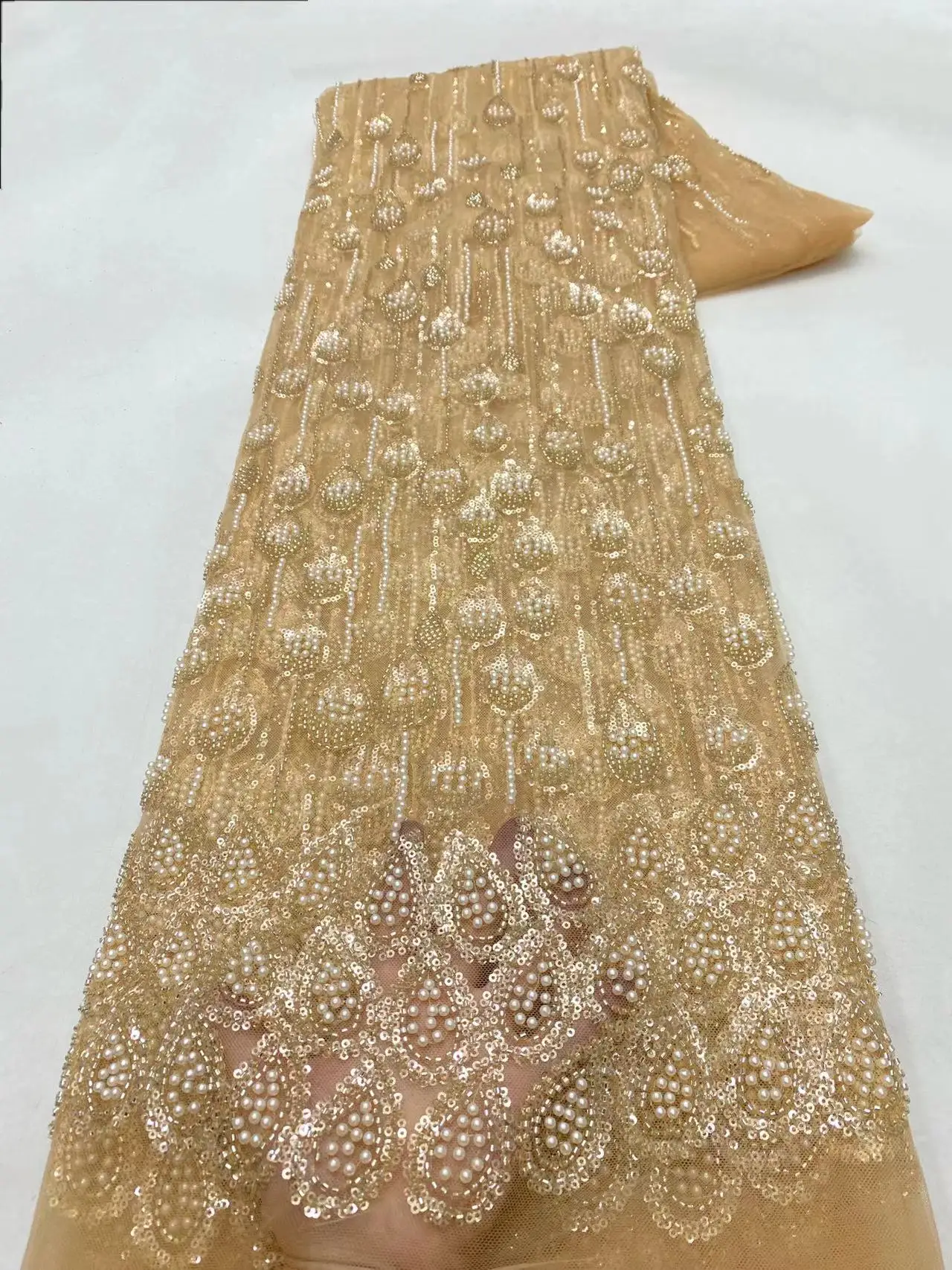 2024 Latest French Beaded Tulle Lace Fabric High Quality African Net Lace Fabrics with Sequins for Evening Dresses XZ6142
2024 Latest French Beaded Tulle Lace Fabric High Quality African Net Lace Fabrics with Sequins for Evening Dresses XZ6142