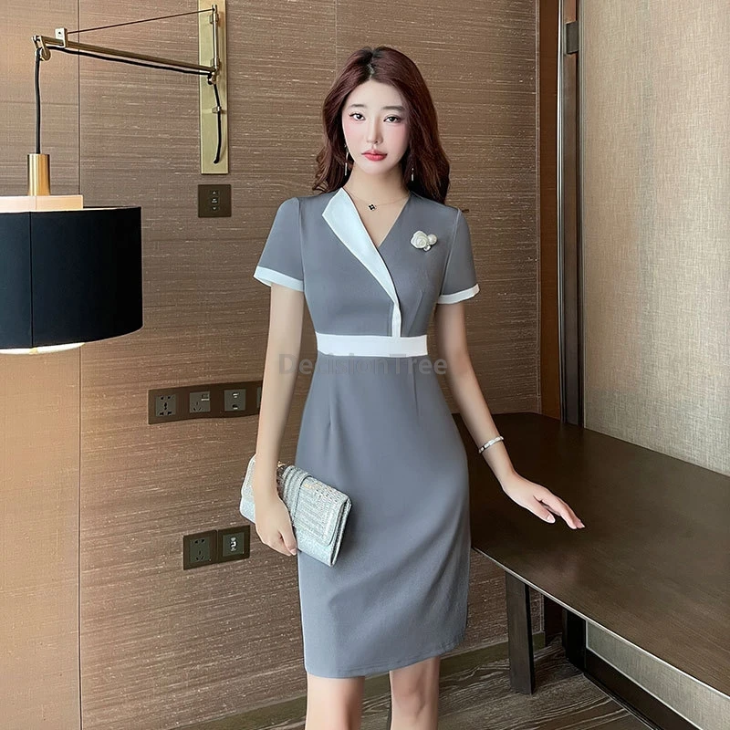 2025 beautician working wearing women's health center temperament dress uniform foot bath foot therapy club short sleeved dress
2025 beautician working wearing women's health center temperament dress uniform foot bath foot therapy club short sleeved dress