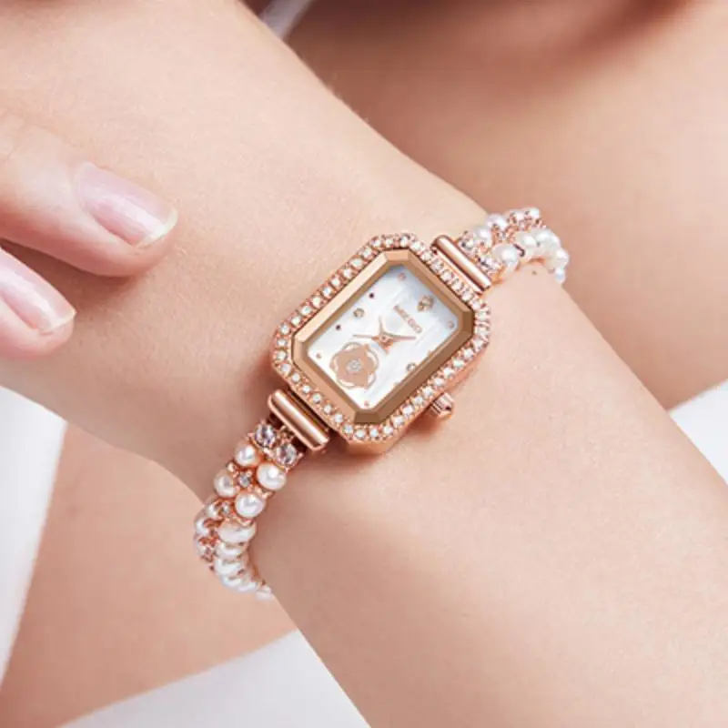 Simple Fashion Crystal Quartz Watches Women Luxury Rhinestone Flower Dial Wristwatch Rhinestone Women's Fashion Creative Watch
Simple Fashion Crystal Quartz Watches Women Luxury Rhinestone Flower Dial Wristwatch Rhinestone Women's Fashion Creative Watch