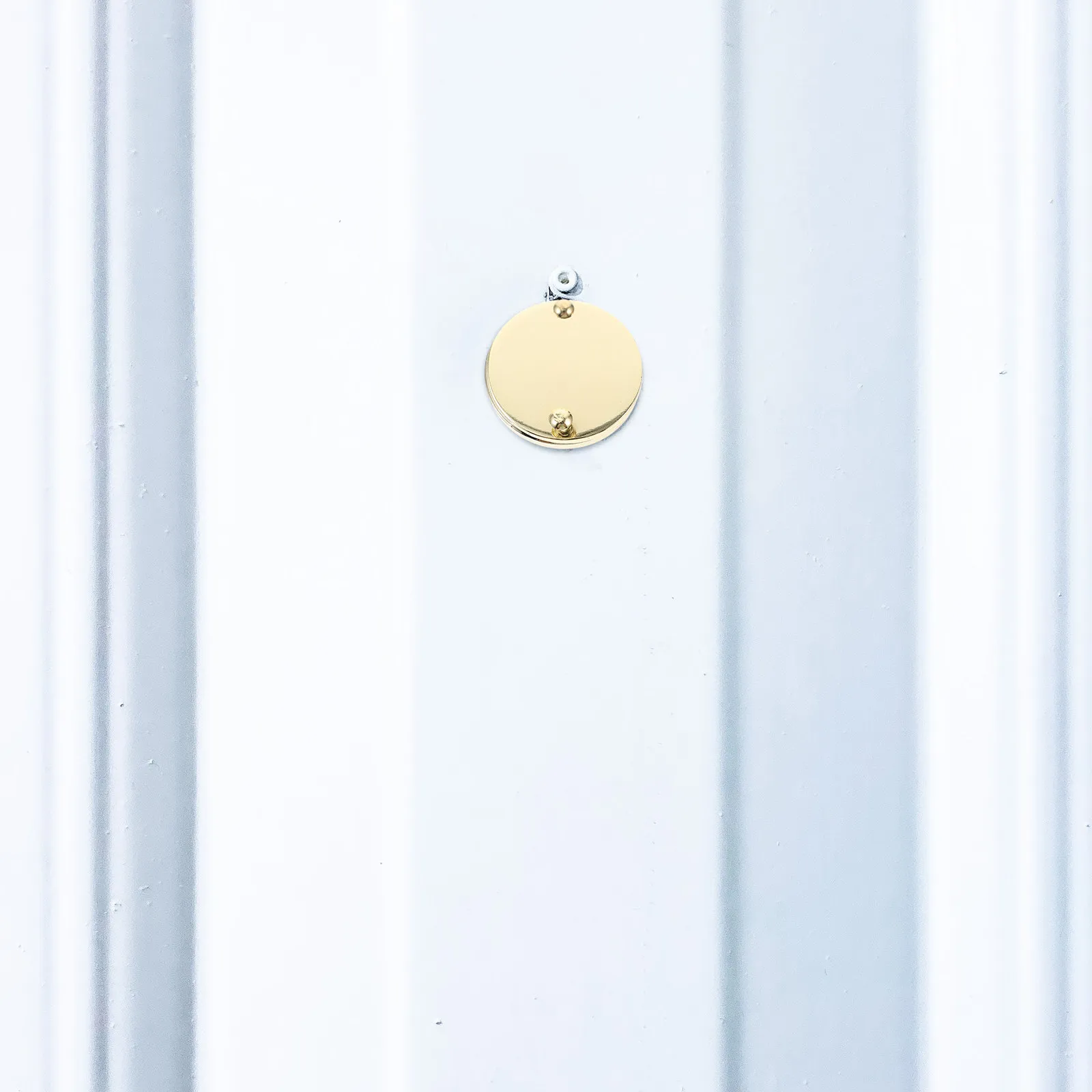 Metal Door Peephole Cover Rotating Privacy Protector for Front Entry Door Security Enhanced Peephole Covers for Apartment Doors
Metal Door Peephole Cover Rotating Privacy Protector for Front Entry Door Security Enhanced Peephole Covers for Apartment Doors