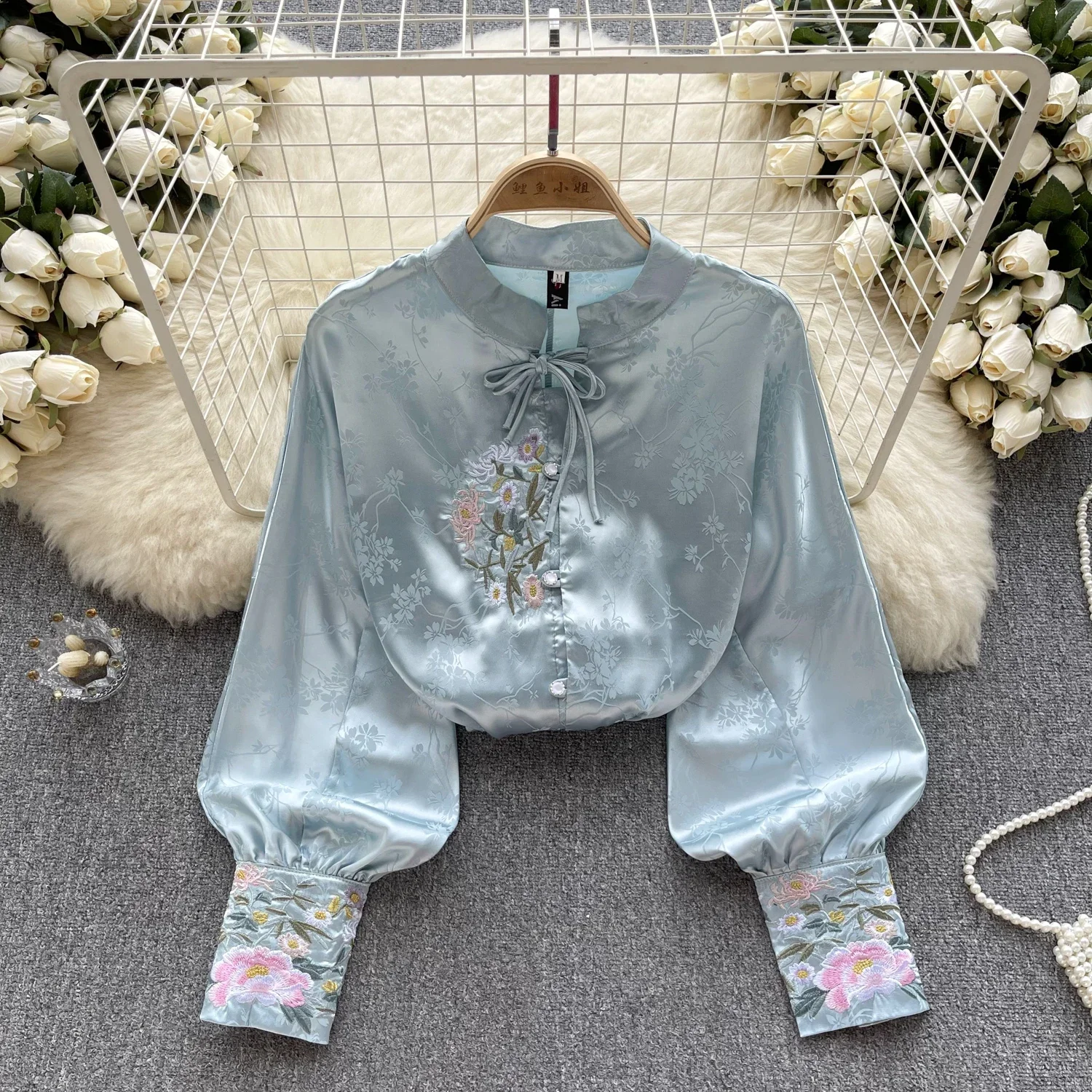 Vintage Satin shirts women long Sleeve Shirt Women's Autumn Embroidery satin blouses
Vintage Satin shirts women long Sleeve Shirt Women's Autumn Embroidery satin blouses