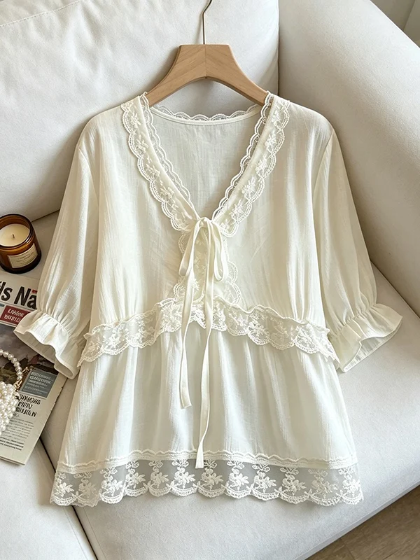 plus Size Women's Summer New V-neck Lace Sweet Chiffon Slimming Short Sleeve Top Korean Style Commute Wind Loose Fit Belted
plus Size Women's Summer New V-neck Lace Sweet Chiffon Slimming Short Sleeve Top Korean Style Commute Wind Loose Fit Belted