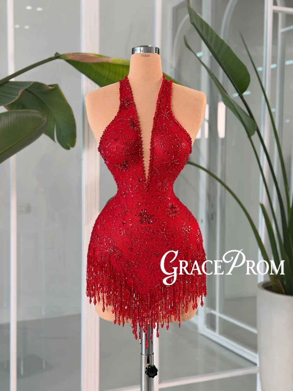 Gorgeous Red Lace Tassel Evening Dress Sexy Mini Illusion Homecoming Dresses For Party New Customized Stunning Cocktail Gown
Gorgeous Red Lace Tassel Evening Dress Sexy Mini Illusion Homecoming Dresses For Party New Customized Stunning Cocktail Gown
