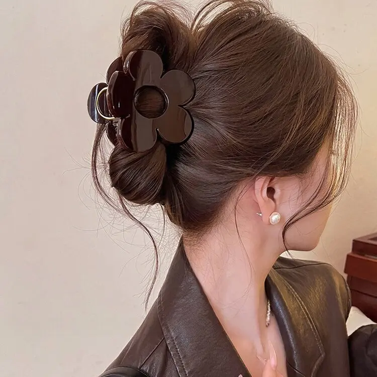 Super fairy flower Korean style clipwomen's 2026 new hair clip at the back of the headhigh-end temperament shark clip for summer
Super fairy flower Korean style clipwomen's 2026 new hair clip at the back of the headhigh-end temperament shark clip for summer