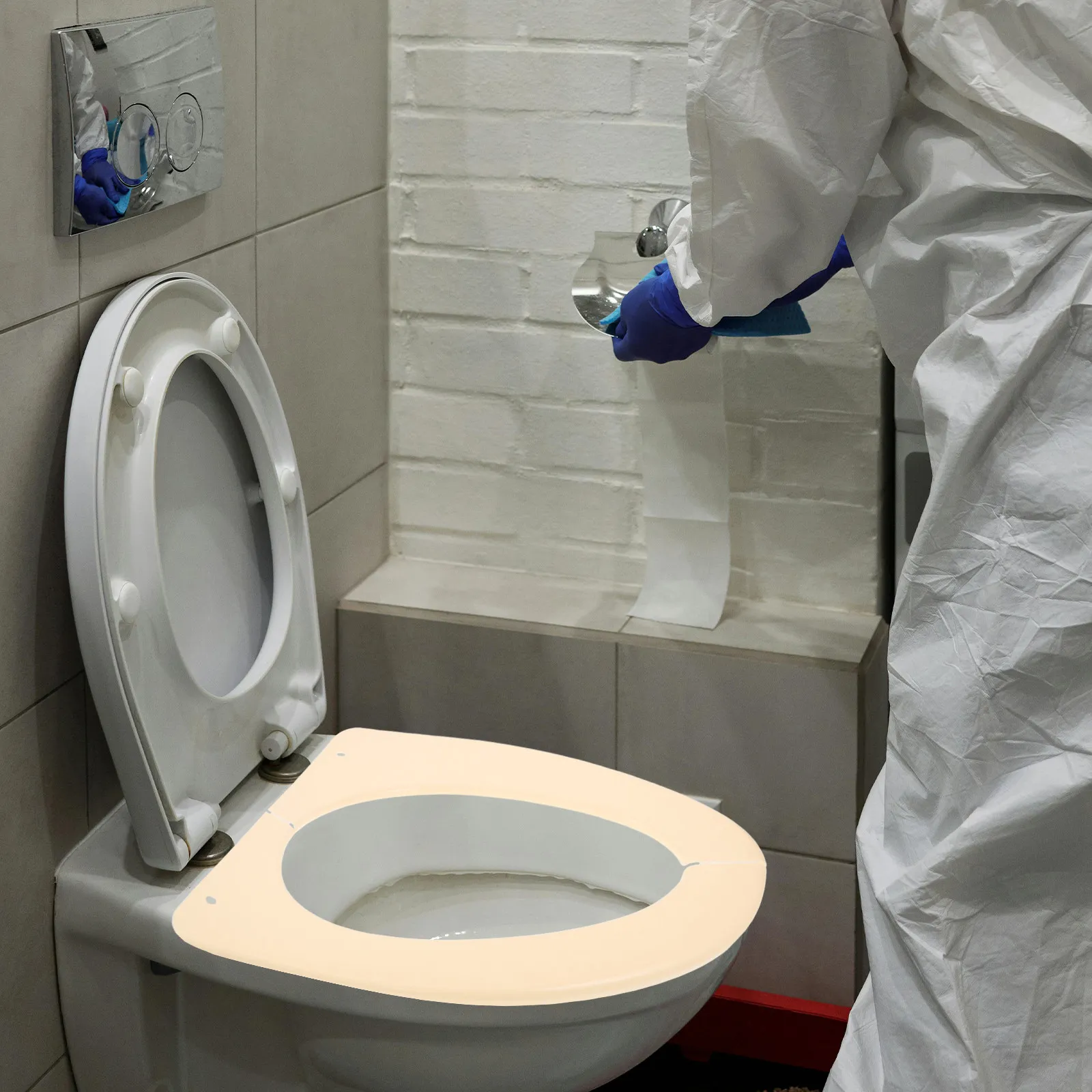 Складная портативная накладка на унитаз, пластиковая защитная накладка для взрослых, для общественных туалетов, путешествий, кемпинга
Складная портативная накладка на унитаз, пластиковая защитная накладка для взрослых, для общественных туалетов, путешествий, кемпинга