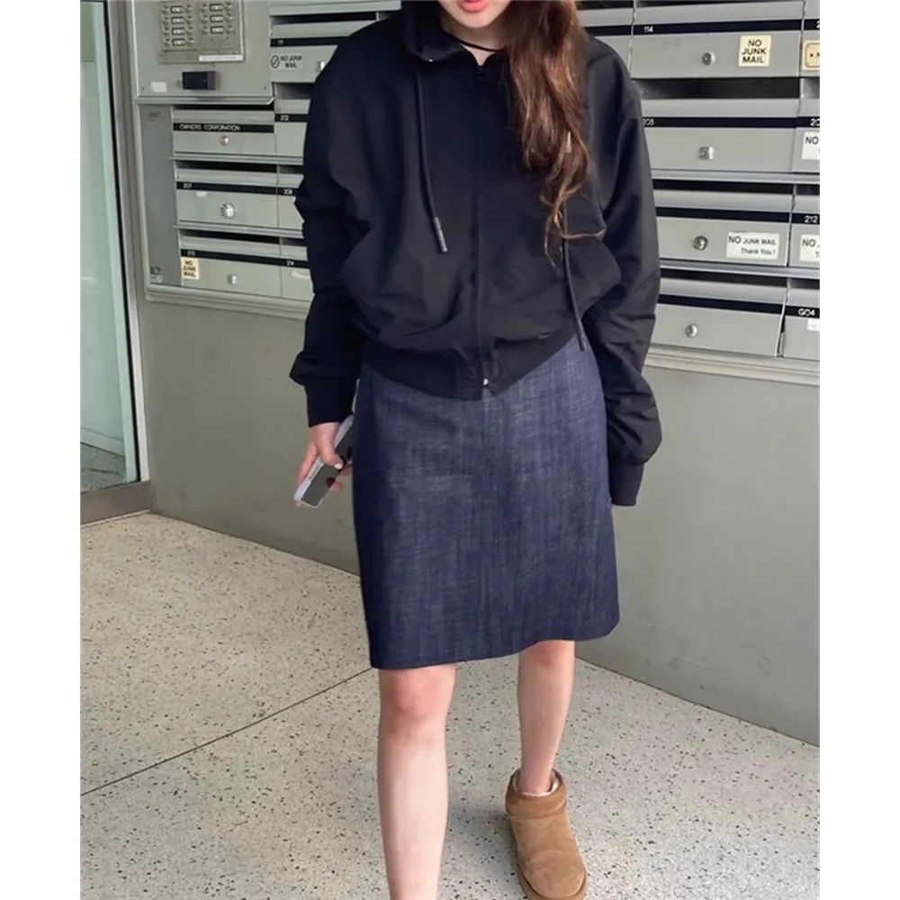 Повседневная джинсовая юбка-трапеция с завышенной талией и шнурком для молодых женщин, однотонная, короткая, для повседневной носки
Повседневная джинсовая юбка-трапеция с завышенной талией и шнурком для молодых женщин, однотонная, короткая, для повседневной носки