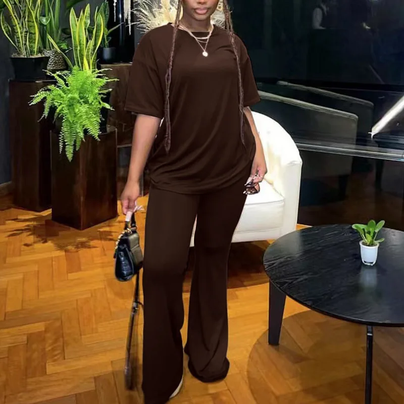 Women's Brown Two-Piece Outfit: Loose T-Shirt & High-Waisted Flared Pants Casual Chic Matching Set
Women's Brown Two-Piece Outfit: Loose T-Shirt & High-Waisted Flared Pants Casual Chic Matching Set