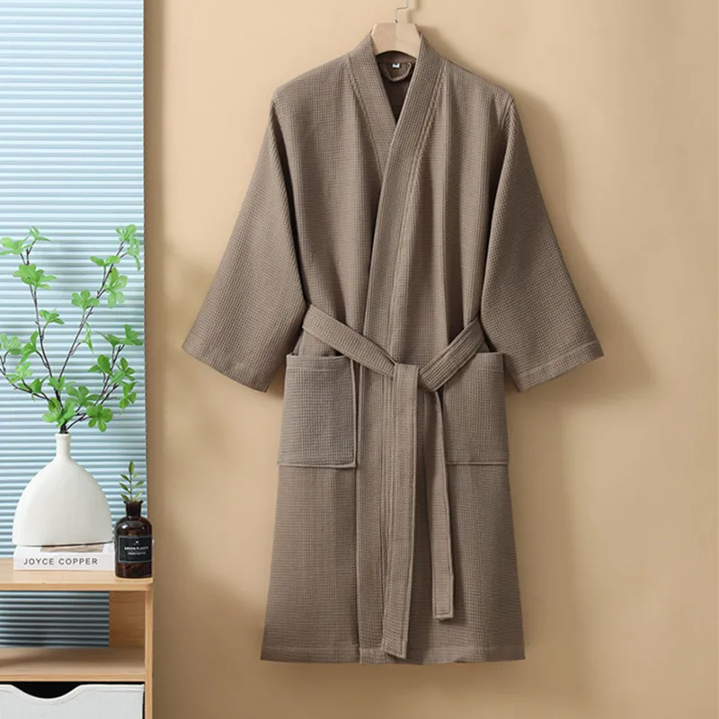 Pure Cotton Waffle Bathrobe for Men And Women Four Seasons Couples Robe Autumn Winter Wedding Dress Lounge Sleepwear Kimono
Pure Cotton Waffle Bathrobe for Men And Women Four Seasons Couples Robe Autumn Winter Wedding Dress Lounge Sleepwear Kimono