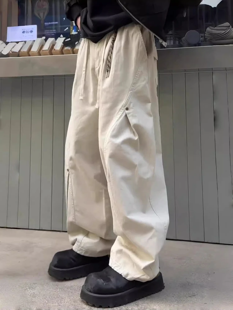 Men’s Y2K Rivet Blade Pants with Pyramid Studs Minimalist Streetwear Black Color Trendy High Street Baggy Trousers
Men’s Y2K Rivet Blade Pants with Pyramid Studs Minimalist Streetwear Black Color Trendy High Street Baggy Trousers