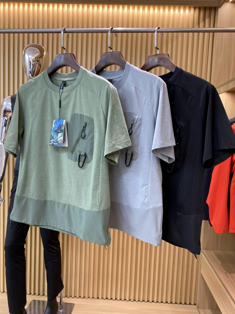 Functionali Sle! Summer New Outdoor Lightweight Men's T-irt Qui Dry round Ne ort Sve for Hiking And Daily Wear
Functionali Sle! Summer New Outdoor Lightweight Men's T-irt Qui Dry round Ne ort Sve for Hiking And Daily Wear