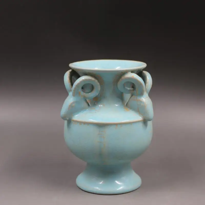 Chinese Porcelain Ru Kiln Celadon Glaze Sanyang Kaitai Vase Creative Classic Decoration
Chinese Porcelain Ru Kiln Celadon Glaze Sanyang Kaitai Vase Creative Classic Decoration